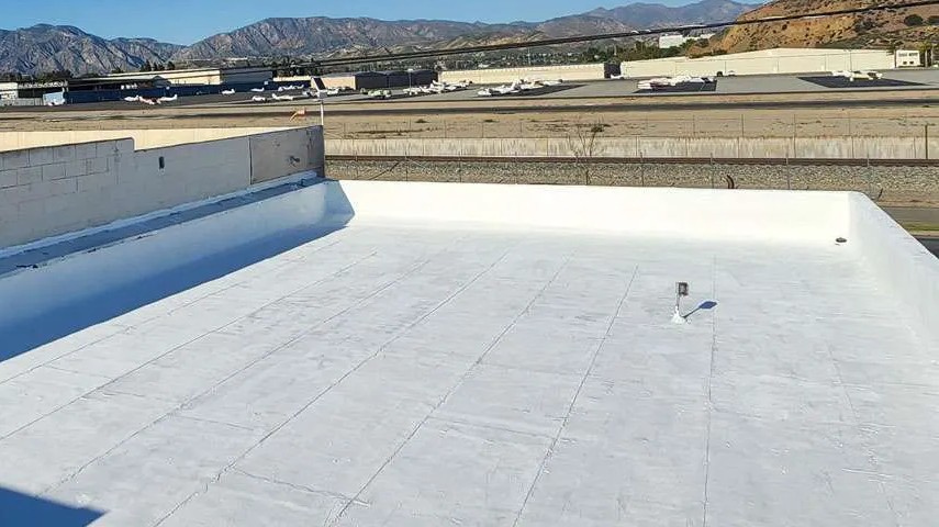 Flat roofing in Los Angeles